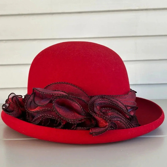 Merrimac Hat Corp 100% Wool Red w/ Ribbon - Picture 1 of 6
